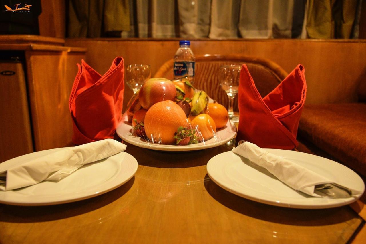 Gts Nile Cruise Luxor Aswan Every Monday From Luxor Friday From Aswan Exterior photo